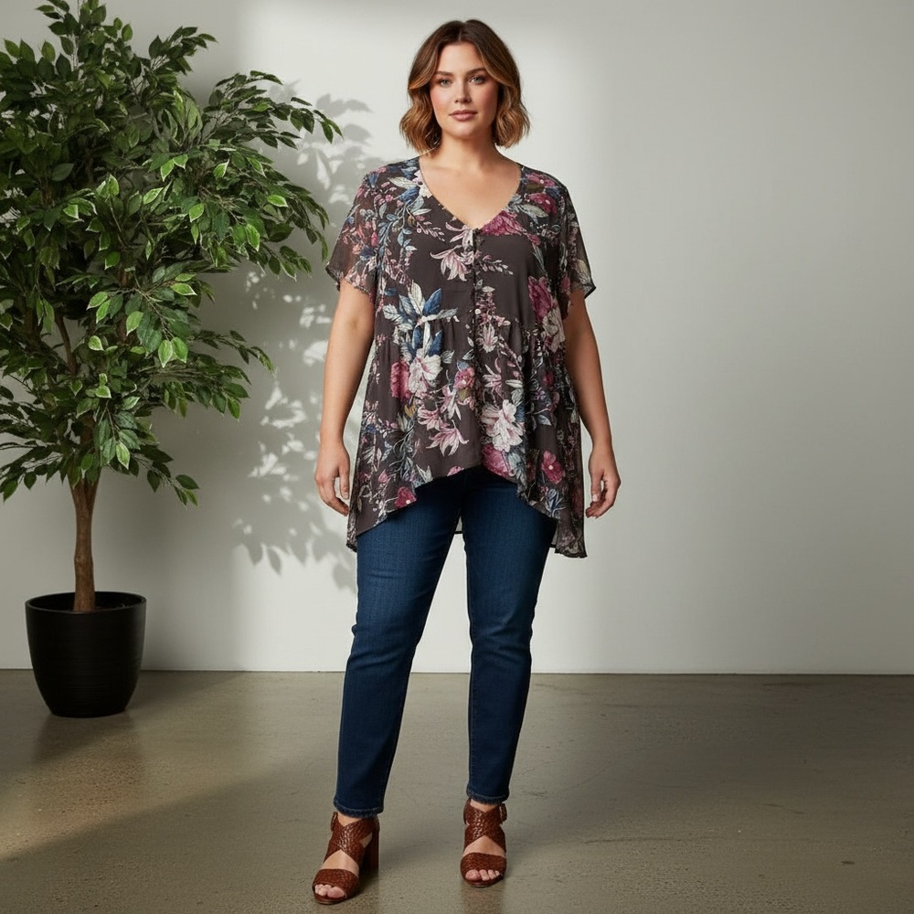 Torrid Lexie Babydoll Hi-Low Floral Chiffon Tunic Top Size 2 New with tags - Picture 1 of 13